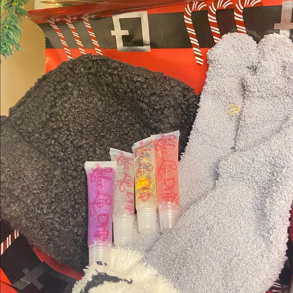 Christmas Bundles - Picture 2 of 5